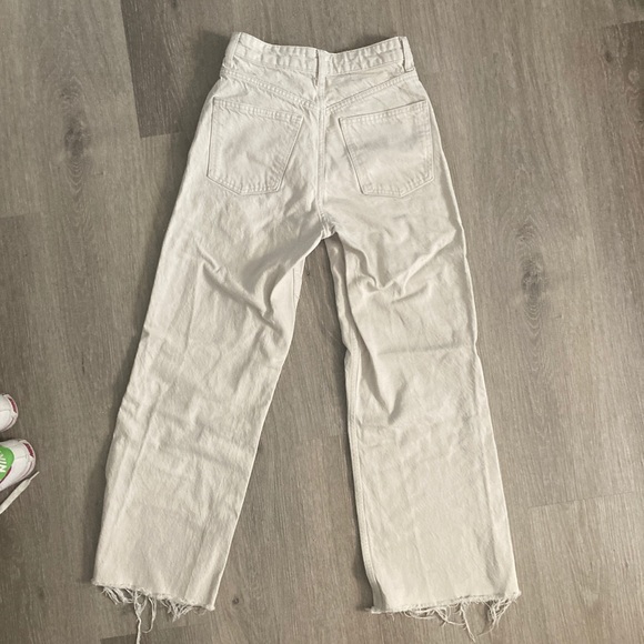 Straight Leg white Zara jeans - Picture 2 of 3